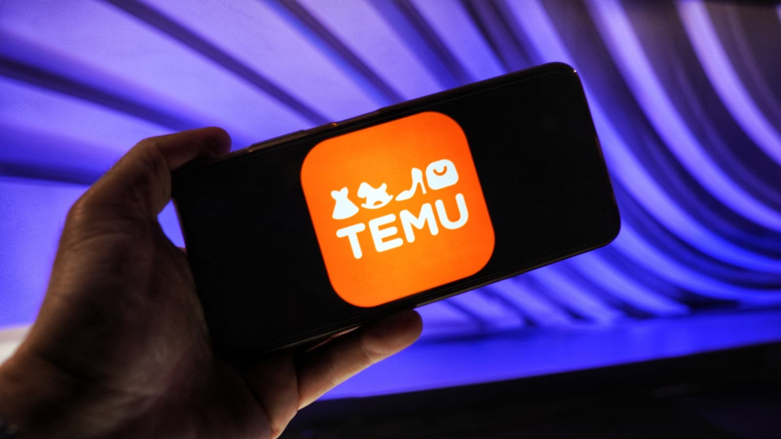 The benefits of using the Temu app for smartphone shopping